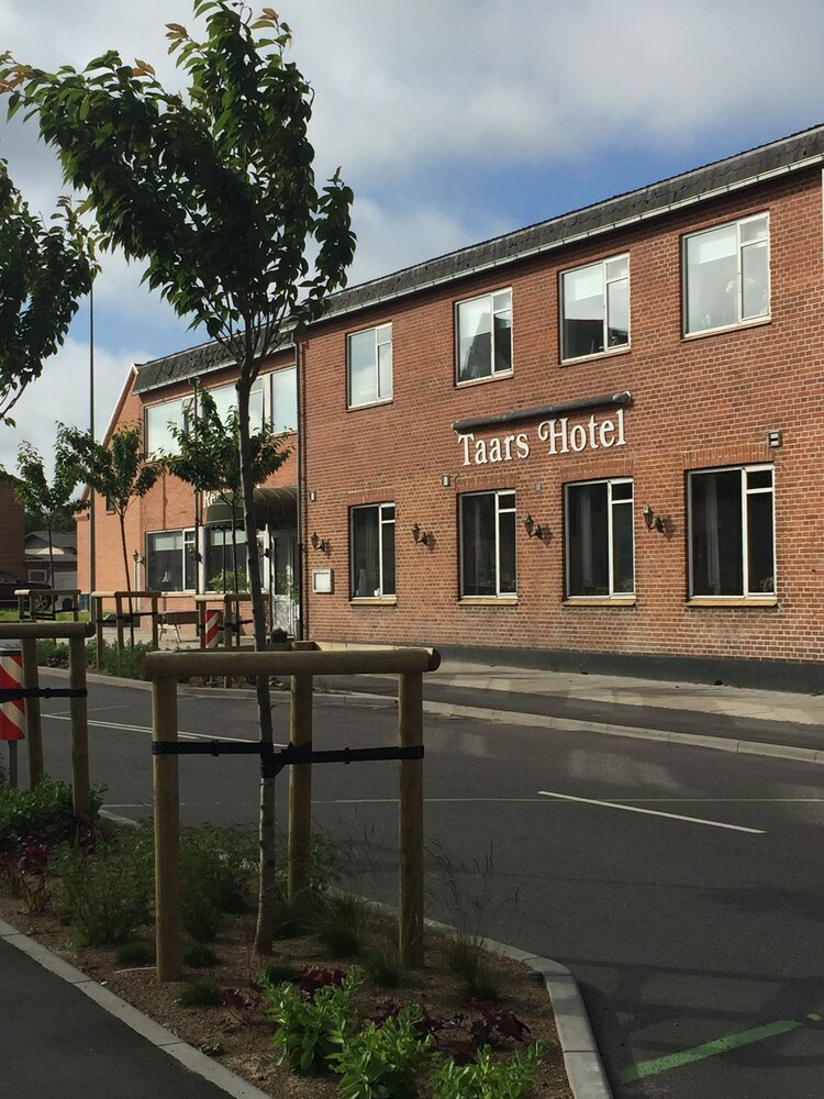 Taars Hotel - carbon neutral hotel in Tars