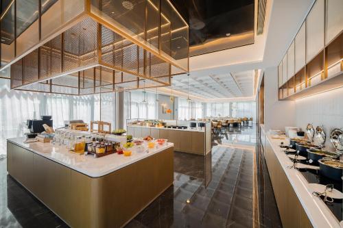 Atour Hotel Chongqing Nan'an Tea Garden New Area — 4-Star Luxury Hotel in Chongqing, People's Republic of China