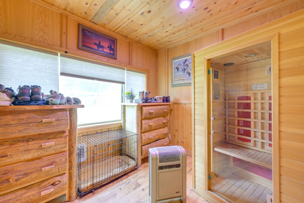 Salmon Vacation Rental w Mountain Views - photo 14