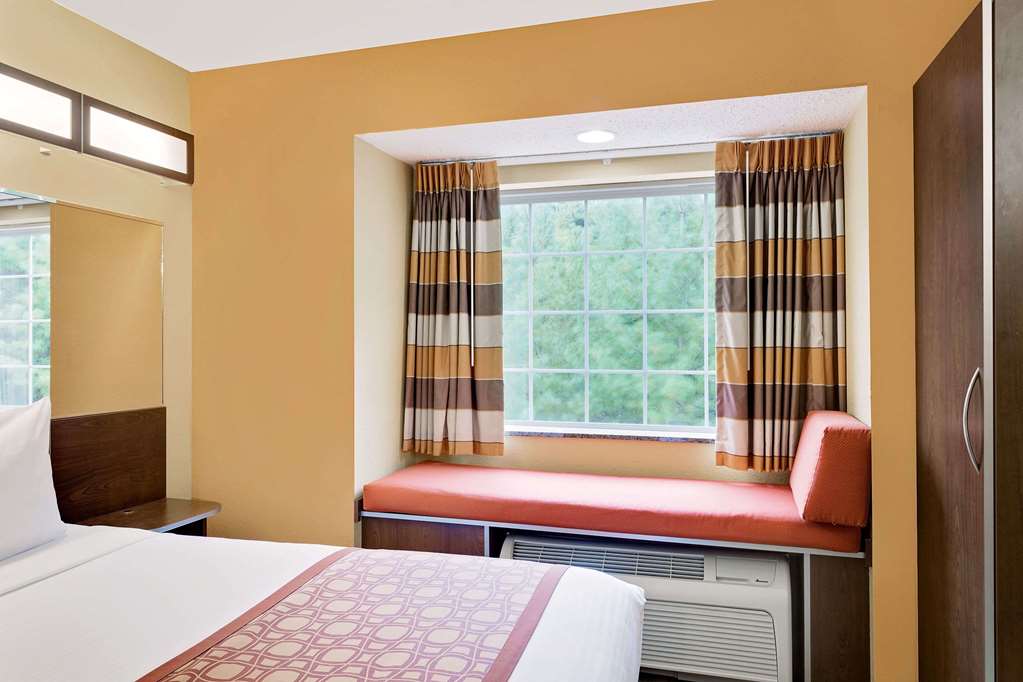 Microtel Inn & Suites by Wyndham Princeton - photo 12
