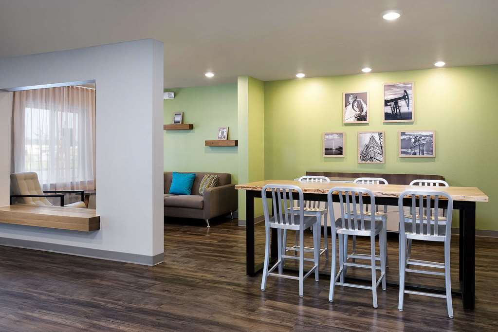 WoodSpring Suites Houston IAH Airport - photo 9