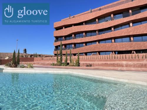 Estudio de diseño con piscina by Gloove — 4-Star Luxury Hotel in Murcia, Spain