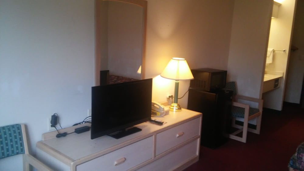 Bilmar Inn & Suites Dell Rapids Near Sioux Falls - photo 82