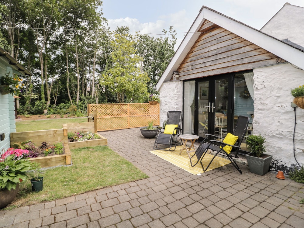 The Old Stable - carbon neutral hotel in Conwy