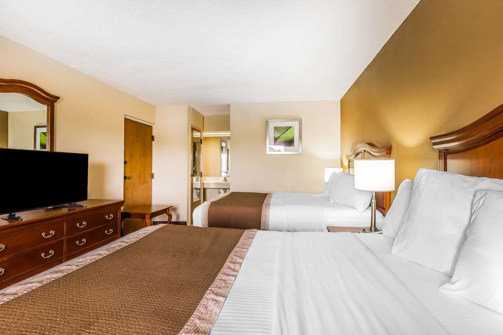 Rodeway Inn Knoxville East - photo 15