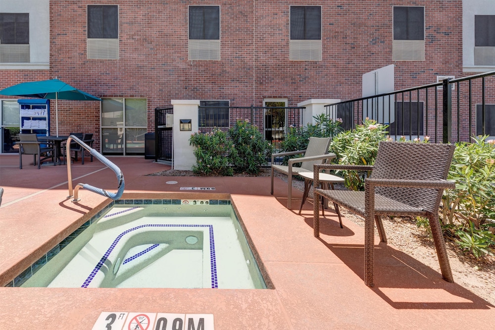 Hampton Inn Phoenix Midtown Downtown Area - photo 30