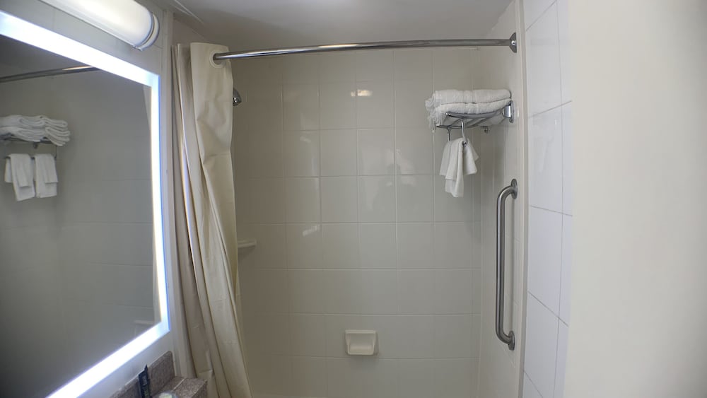 East New York Inn - photo 16