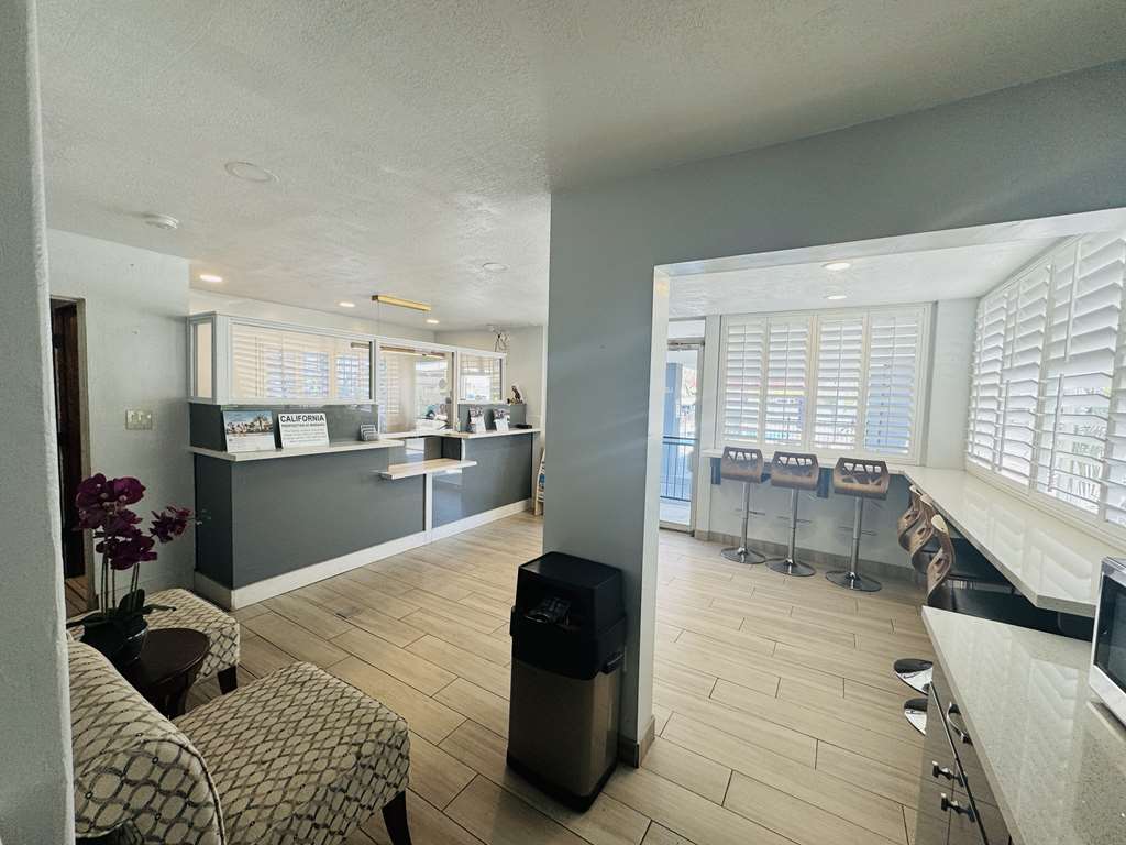 SureStay by Best Western Fresno Central - photo 2