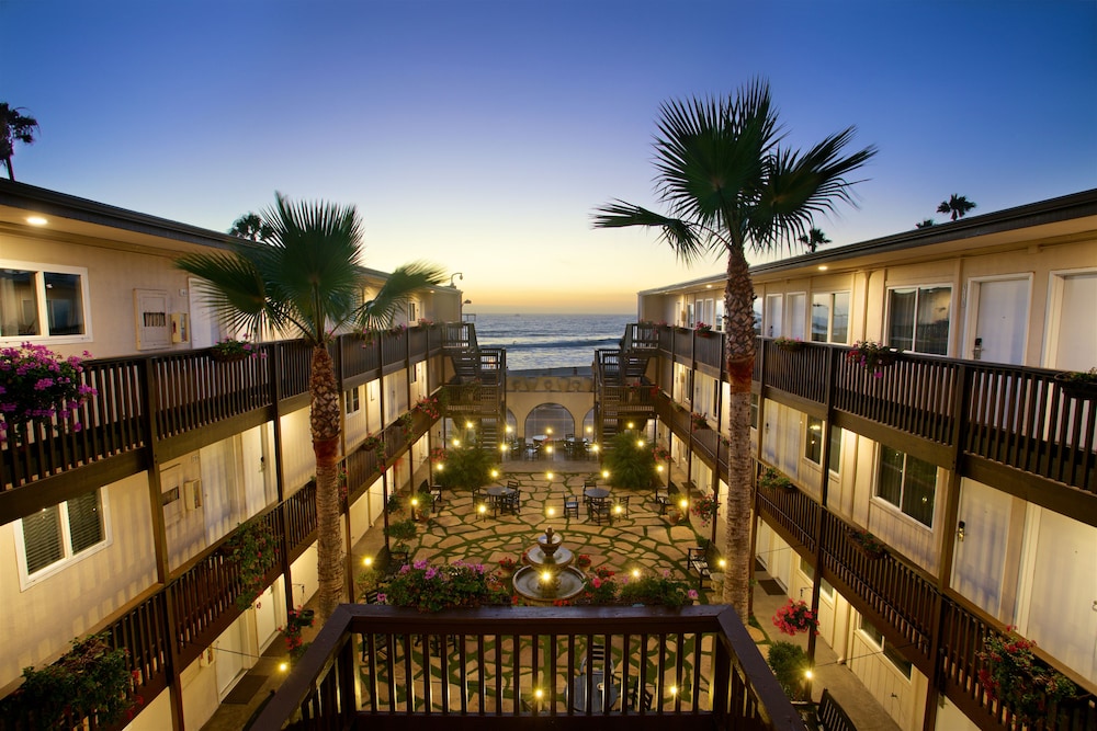 Ocean Beach Hotel - photo 37