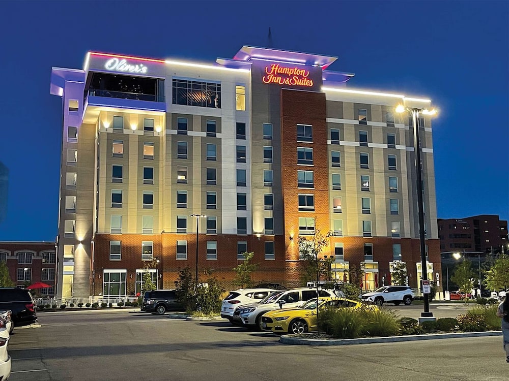 Hampton Inn & Suites Erie Bayfront - photo 55