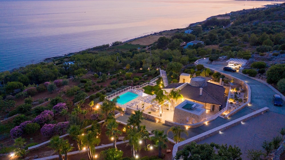 Le g378 sp910at Tenuta Scialandre 8 — 4-Star Luxury Hotel in Patu, Italy
