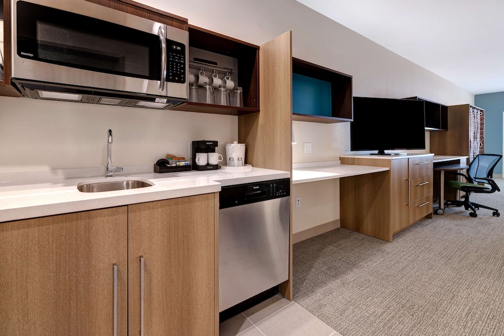 Home2 Suites by Hilton Galveston - photo 19
