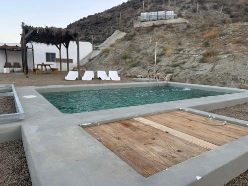 Cortijo Mamanguena Piscina Y Cueva — Tabernas