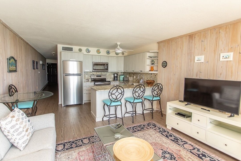 Royal Garden Resort 1406 2 Bedroom Condo by RedAwning - photo 13