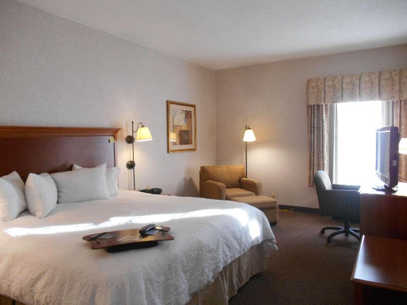 Hampton Inn Columbus Airport - photo 63