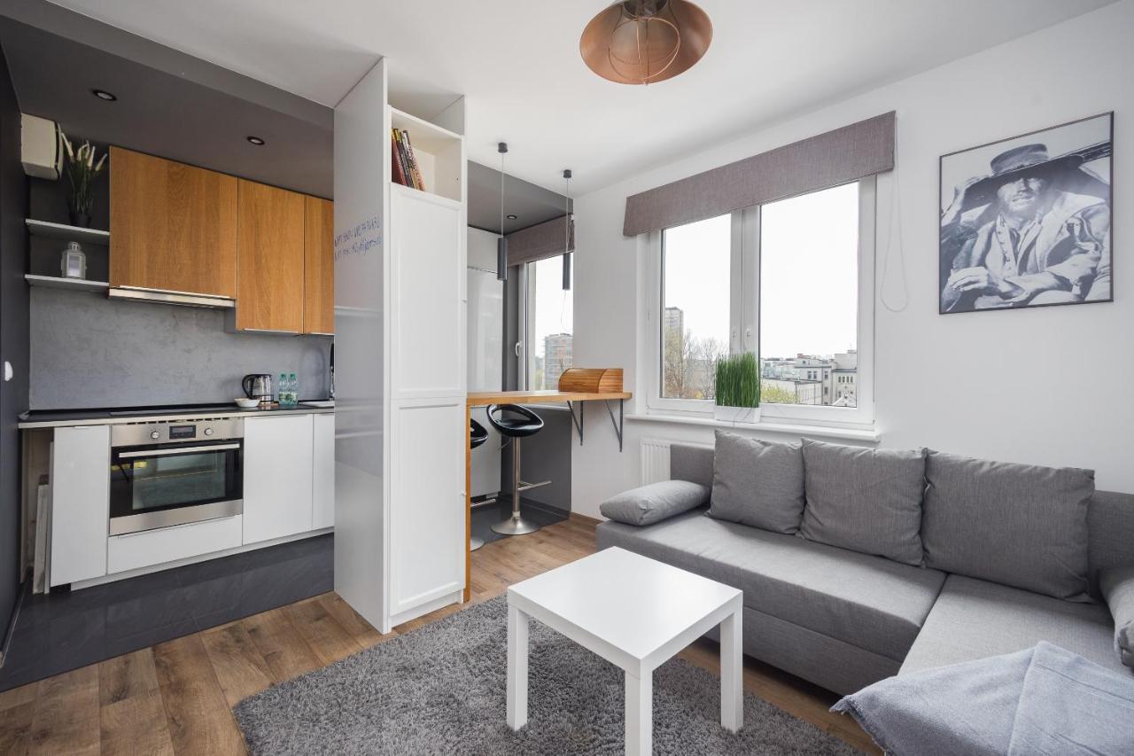 Arte Praga Koneser Apartment by BookingHost — 4-Star Luxury Hotel in Warsaw, Poland