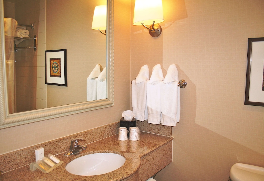 Hilton Garden Inn El Paso University - photo 18