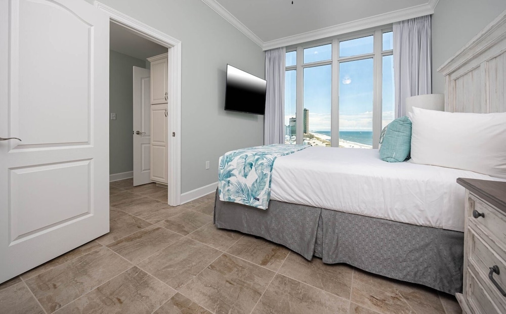 Phoenix Gulf Towers 1008 4 Bedroom Condo - photo 10