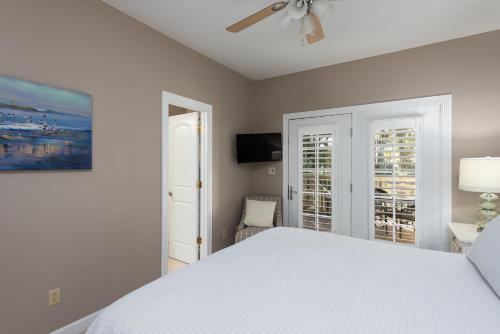 2888 Old Drake Drive in Seabrook Island, United States