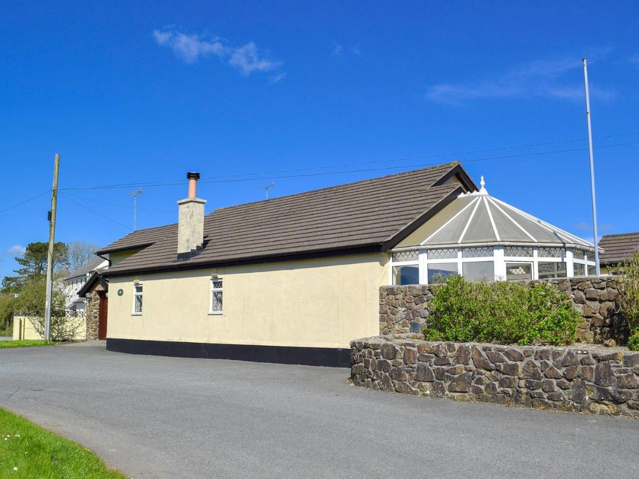 Green Acre Cottage — 4-Star Luxury Hotel in Kilgetty, United Kingdom