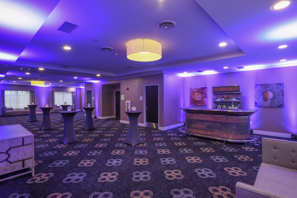 voco The Clair Cincinnati Downtown by IHG - photo 30