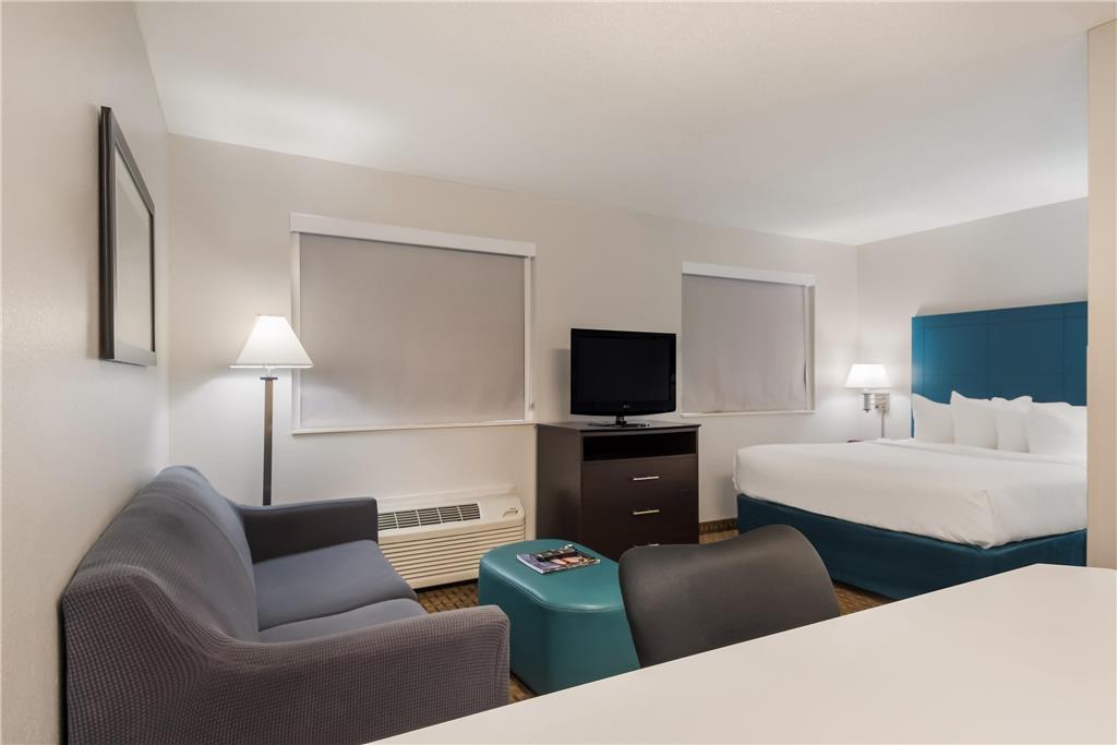 MainStay Suites Chattanooga Hamilton Place - photo 34