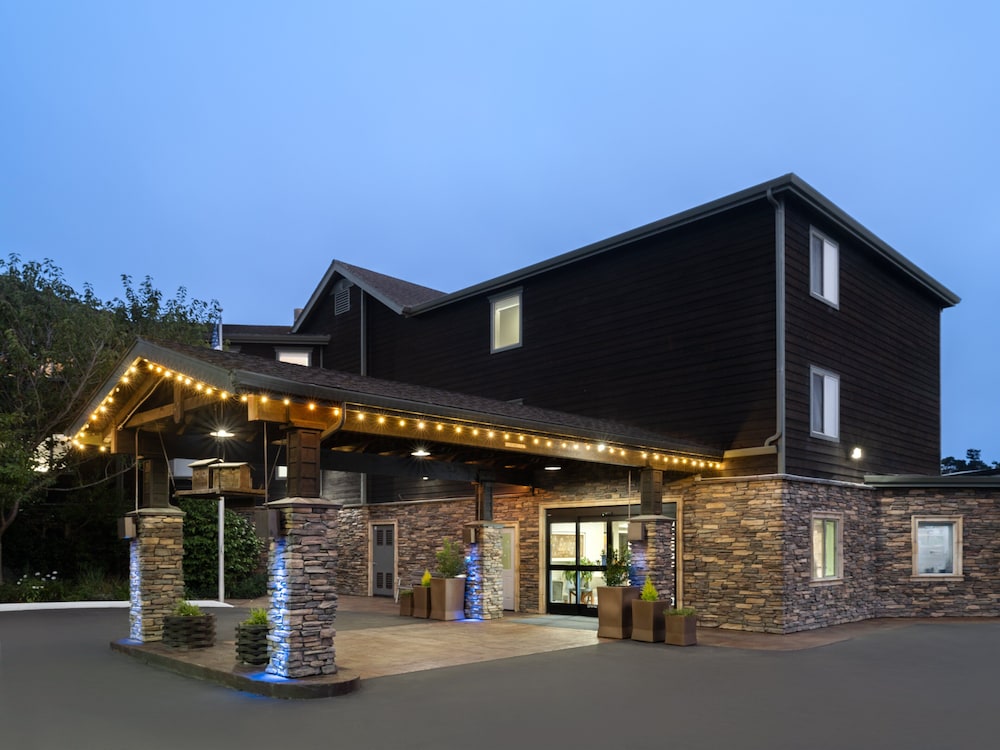 Holiday Inn Express Ft Bragg by IHG - photo 48
