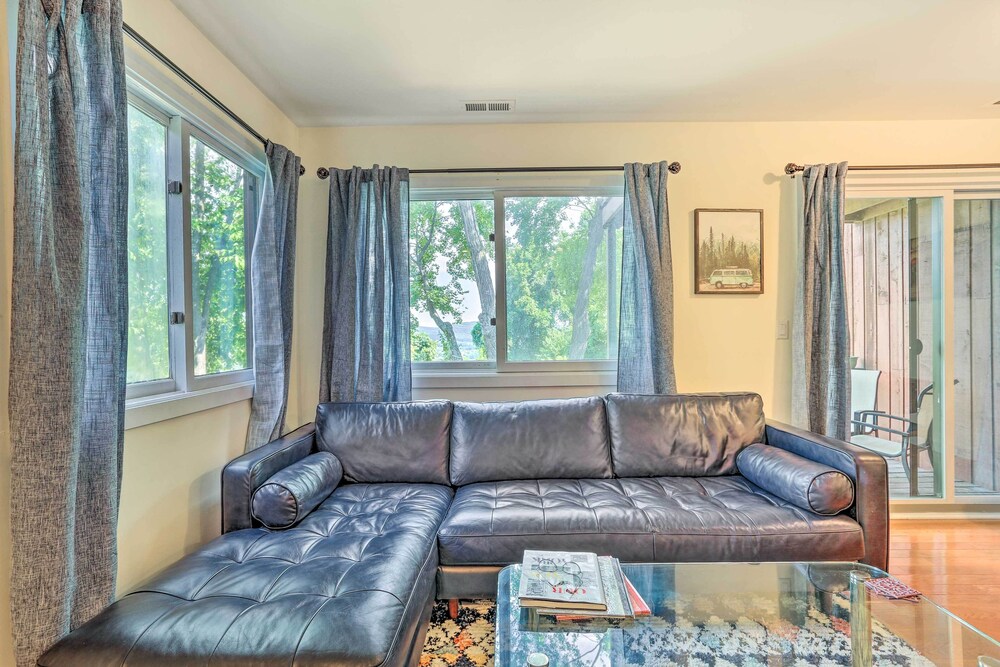 Sun Lit Vernon Condo Less Than 2 Mi to Ski Resort - photo 7