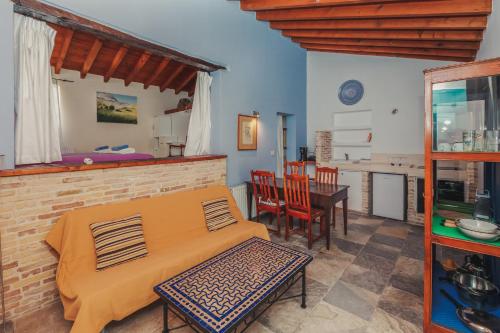 Archondia House Holiday Apartments With Pool