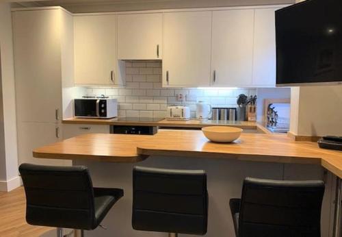 Six Matlock Apartment Gorgeous apartment stunning sea views