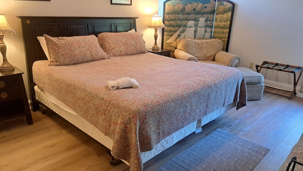 Saint Simons Inn by the Lighthouse - photo 92