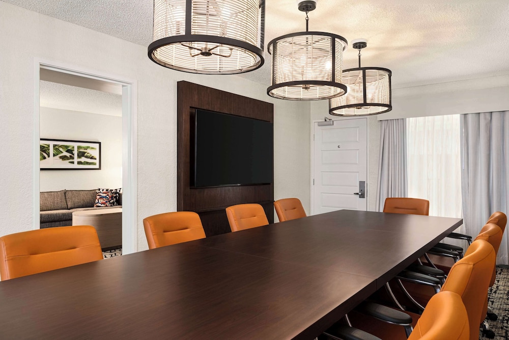 Embassy Suites by Hilton Fort Lauderdale 17th Street - photo 15