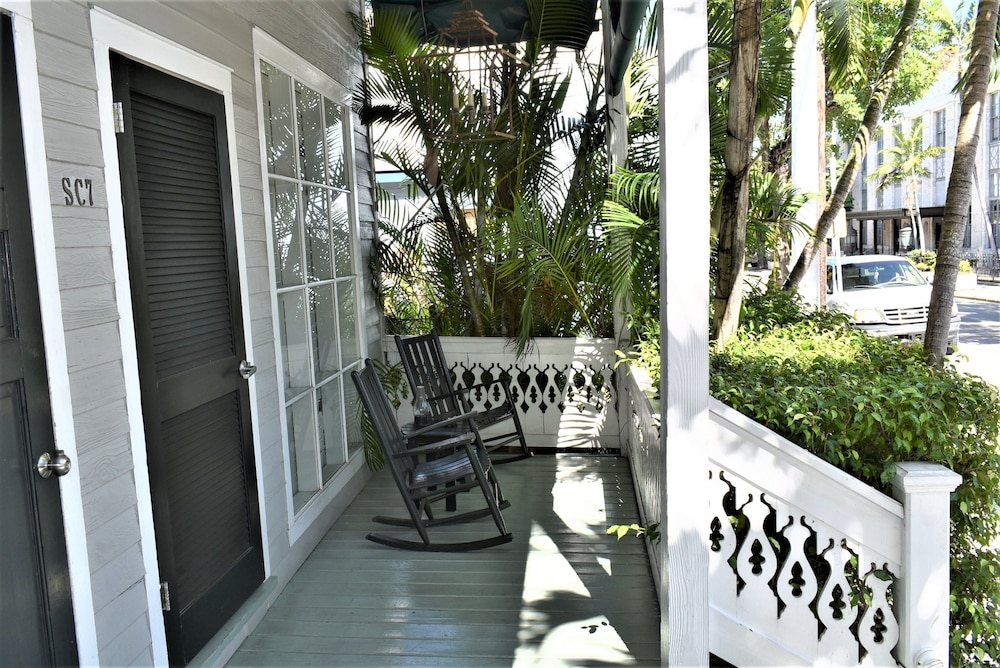 Simonton Court Historic Inn & Cottages - photo 257
