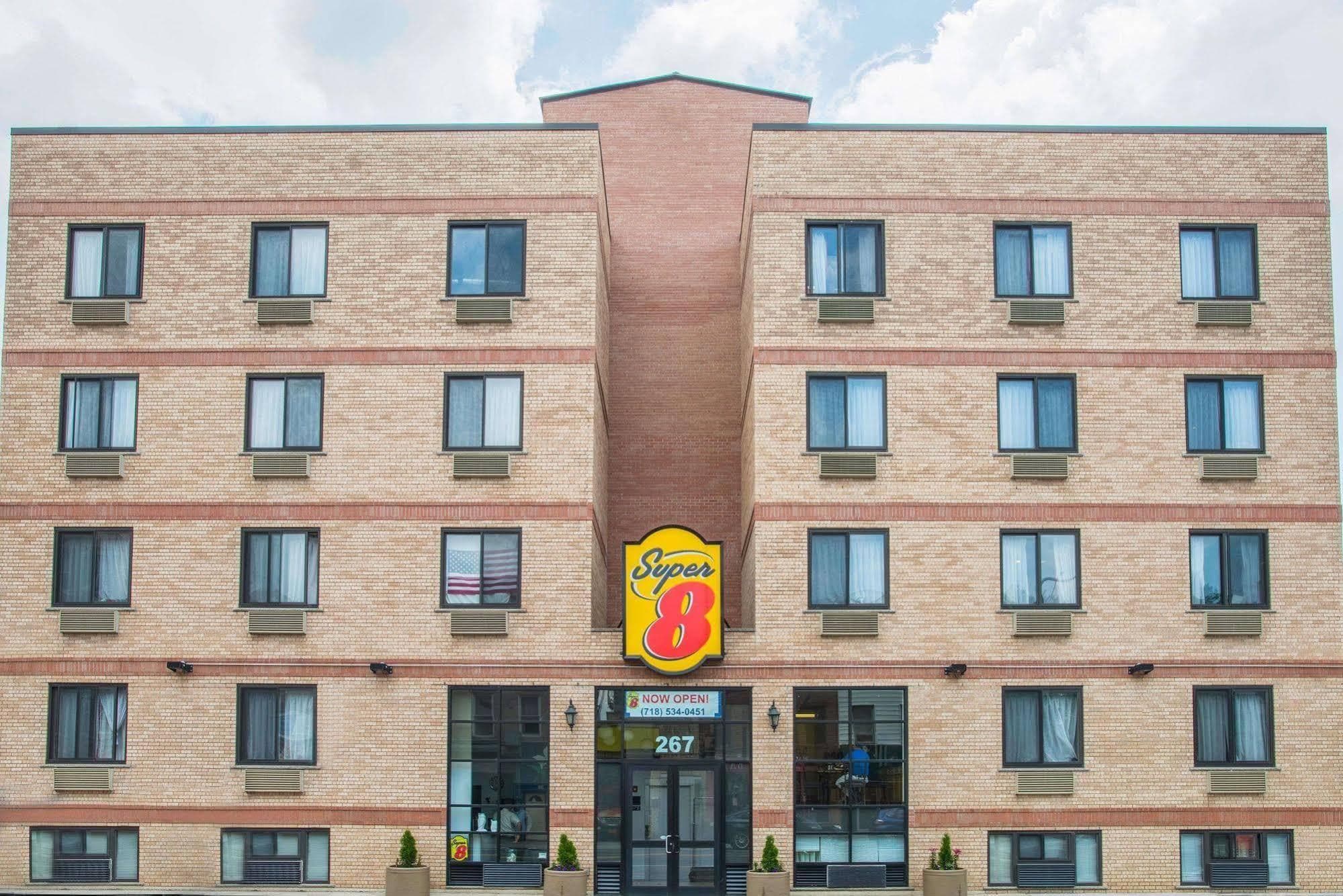 Super 8 By Wyndham Brooklyn Park Slope Hotel - featured photo