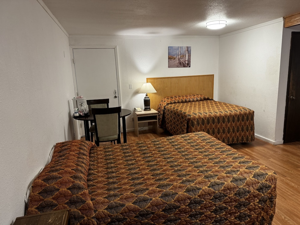 Heidis Inn Ilwaco - photo 14