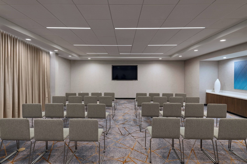 SpringHill Suites by Marriott Dallas Richardson University Area - photo 25