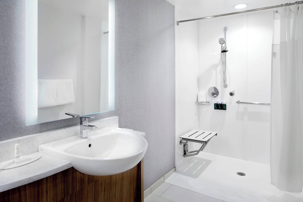 SpringHill Suites by Marriott Columbus Easton Area - photo 16