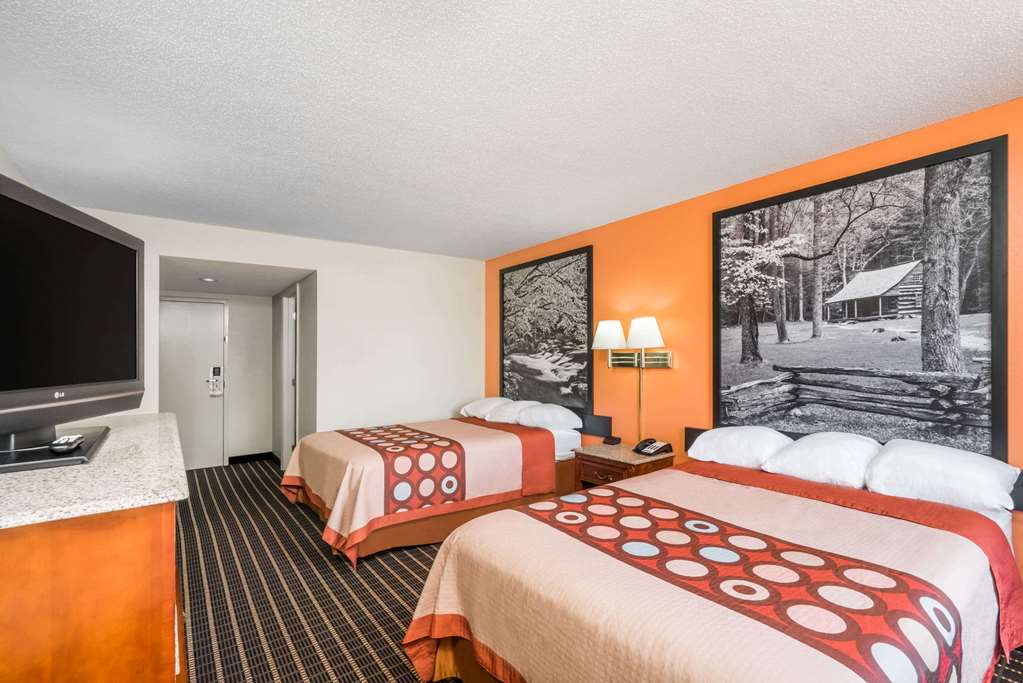 Super 8 by Wyndham Dandridge - photo 8