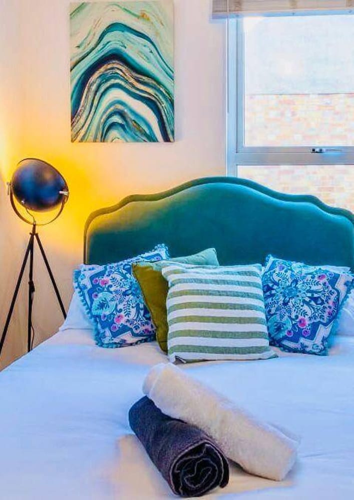 Rayleigh Retreat spacious Family 3 Bed Apartment — Rayleigh — photo 4
