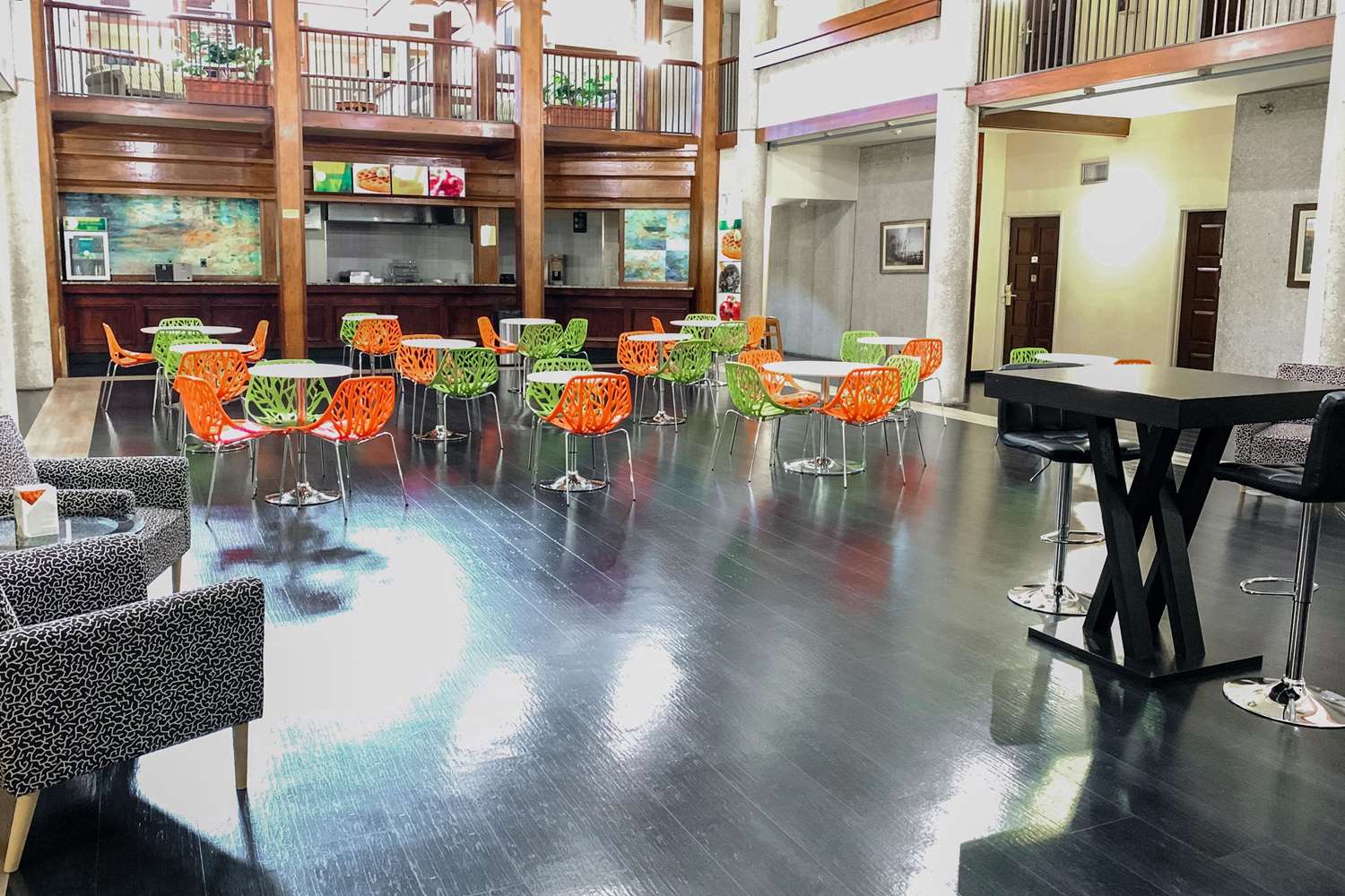 Quality Inn and Suites Downtown North - photo 8