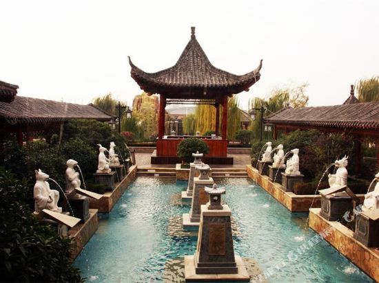 Huayuan Business Hotel — hotel in Jiehu