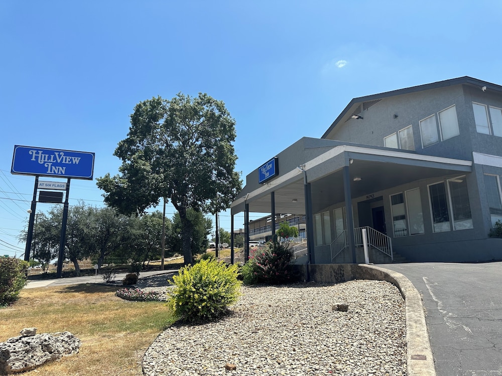 HillView Inn - photo 42