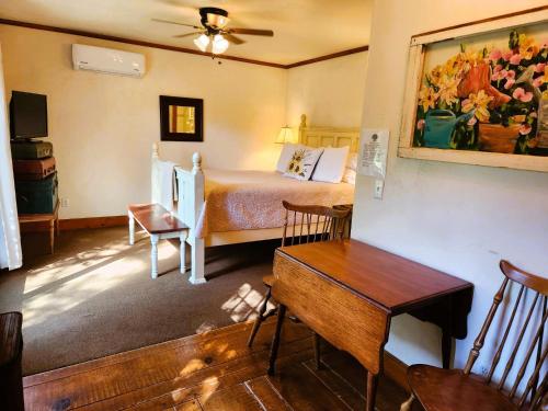 Oak Hill Inn - photo 10