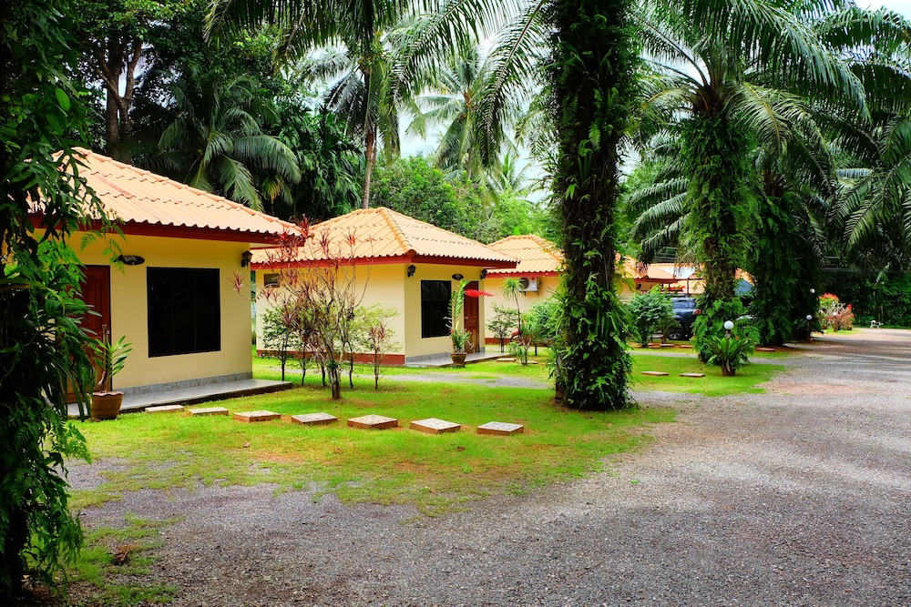 Ban Ninginn Resort in Chumphon, Thailand