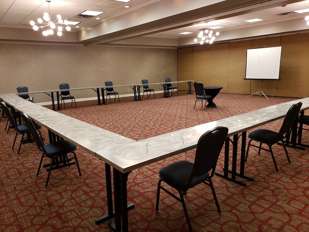 DoubleTree by Hilton Hotel Austin Northwest Arboretum - photo 30