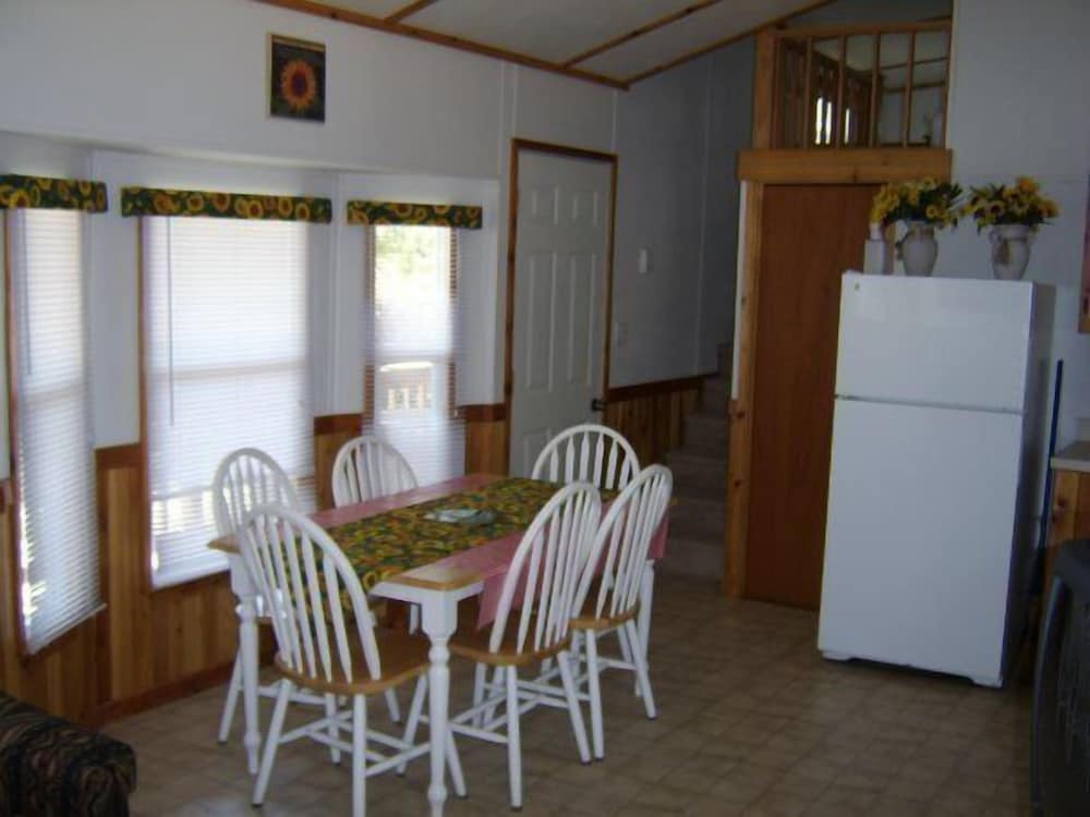 Top of the Hill RV Resort - photo 6