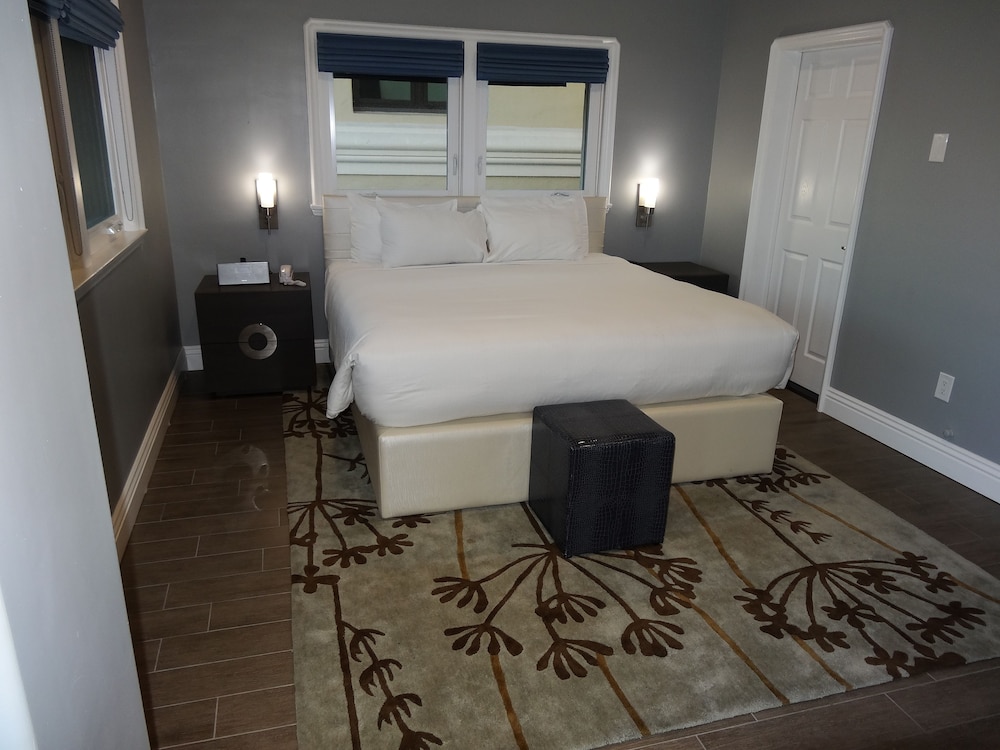 Balboa Inn On the Beach - photo 11
