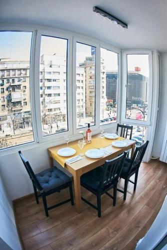 OLD TOWN 2 beds panoramic balcony — 4-Star Luxury Hotel in Bucharest, Romania