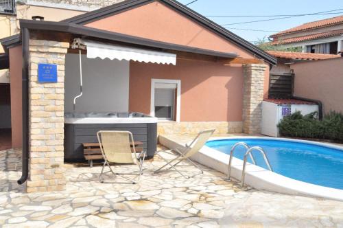 Kuča S Bazenom Emanuela — 4-Star Luxury Hotel in Porec, Croatia