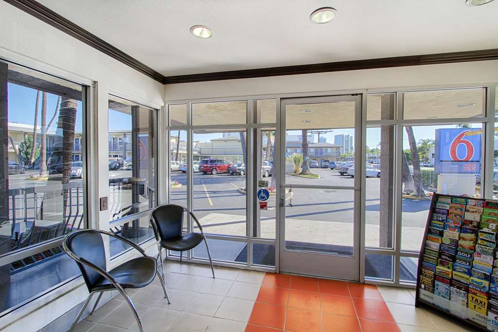 Motel 6 San Diego Airport Harbor - photo 24
